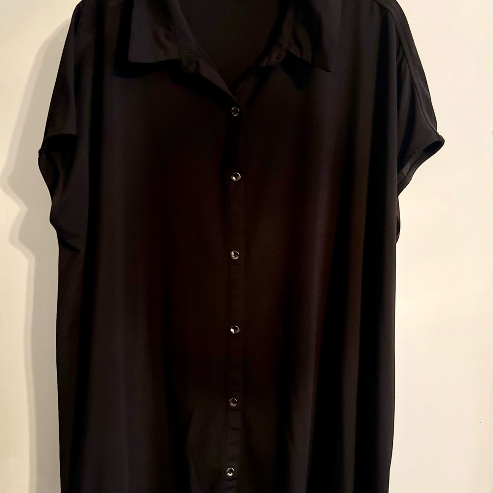 H by Halston Women’s Short Sleeve Black Button Down Blouse-Size 1x
